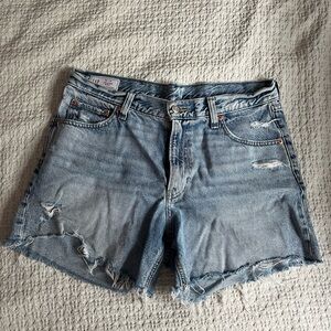 Gap shorts